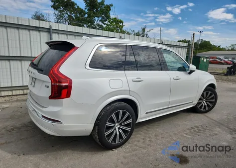 2025 Volvo Xc90 Core z USA, uszkodzony, nr VIN YV4M12PJ4S1322949